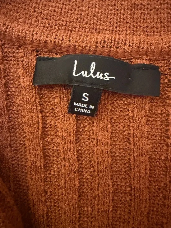 Lulu's Rust-Colored Ribbed Knit Top - Picture 2 of 5